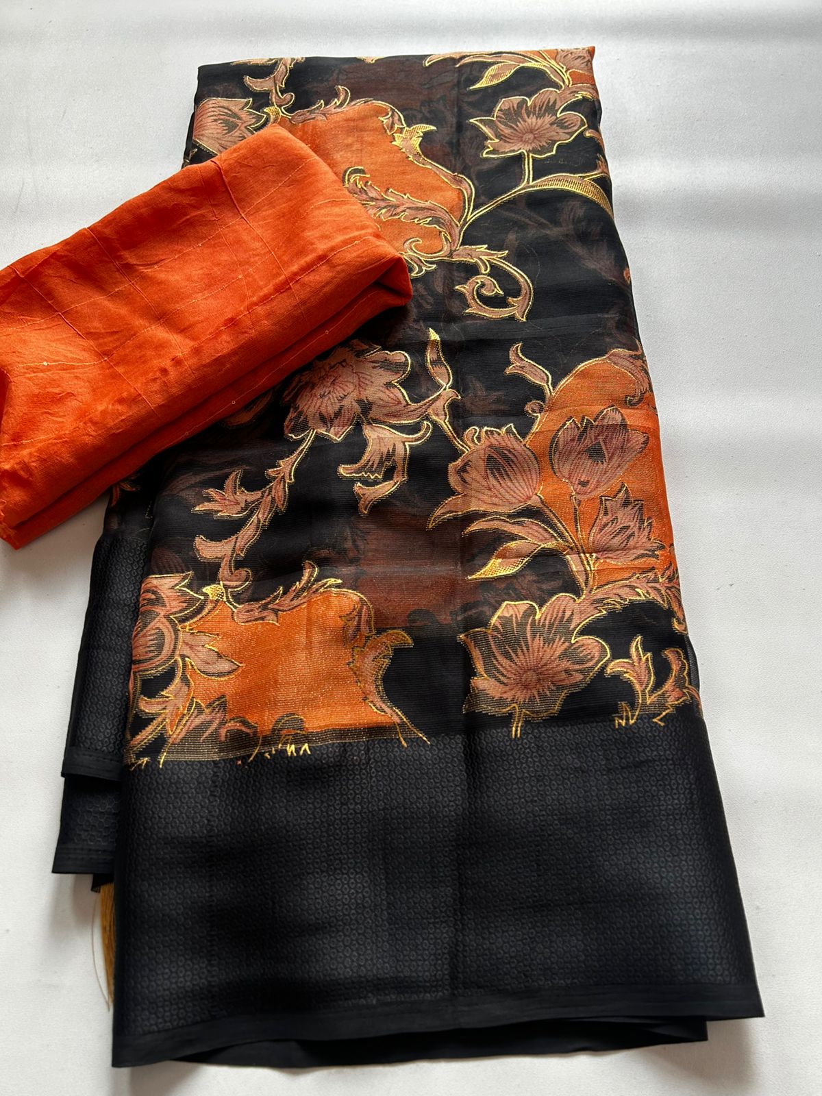 Heritage Function Wear Soft Chiffon Foil Print Design Fancy Saree With Blouse Piece