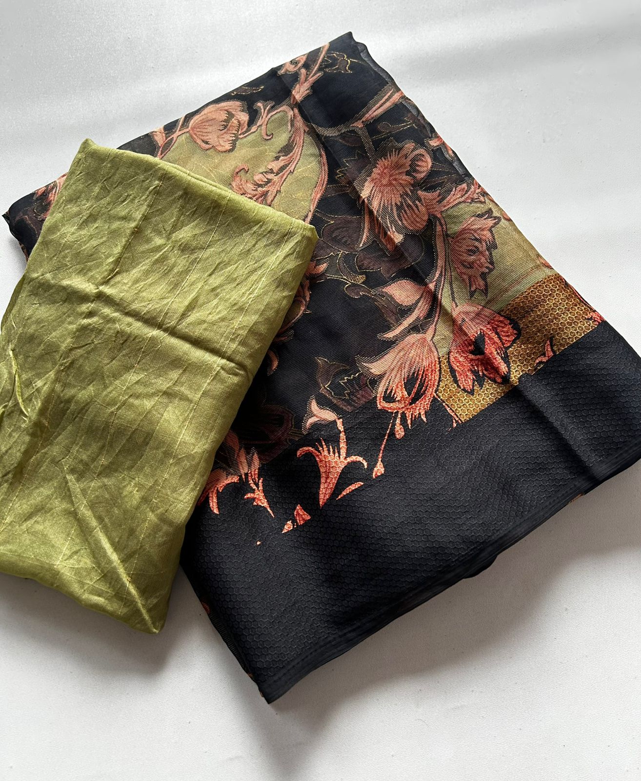 Heritage Function Wear Soft Chiffon Foil Print Design Fancy Saree With Blouse Piece
