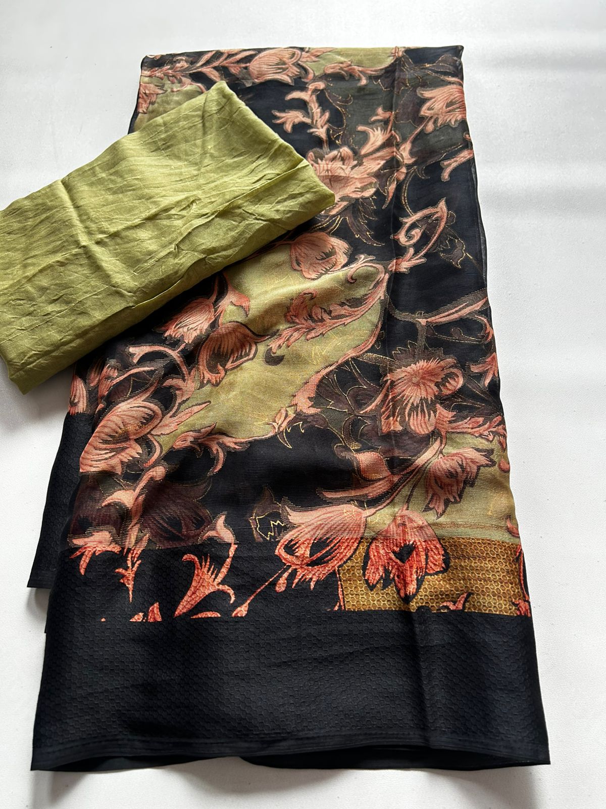 Heritage Function Wear Soft Chiffon Foil Print Design Fancy Saree With Blouse Piece