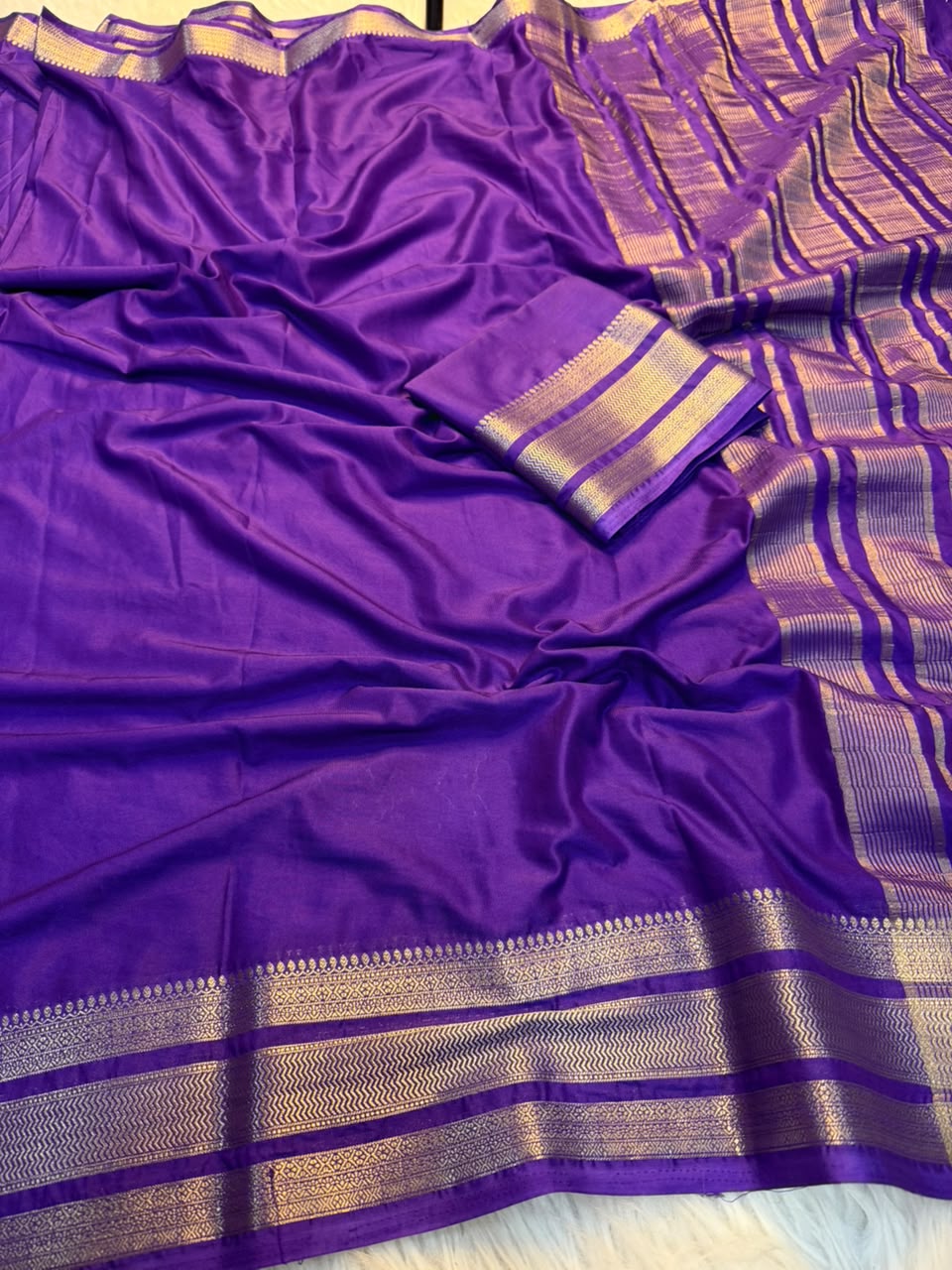 Effervescent Function Wear Viscose Georgette Jacquard Weaving Border Fancy Saree With Blouse Piece