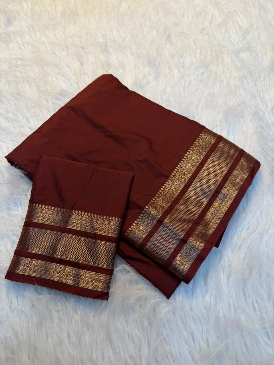 Effervescent Function Wear Viscose Georgette Jacquard Weaving Border Fancy Saree With Blouse Piece