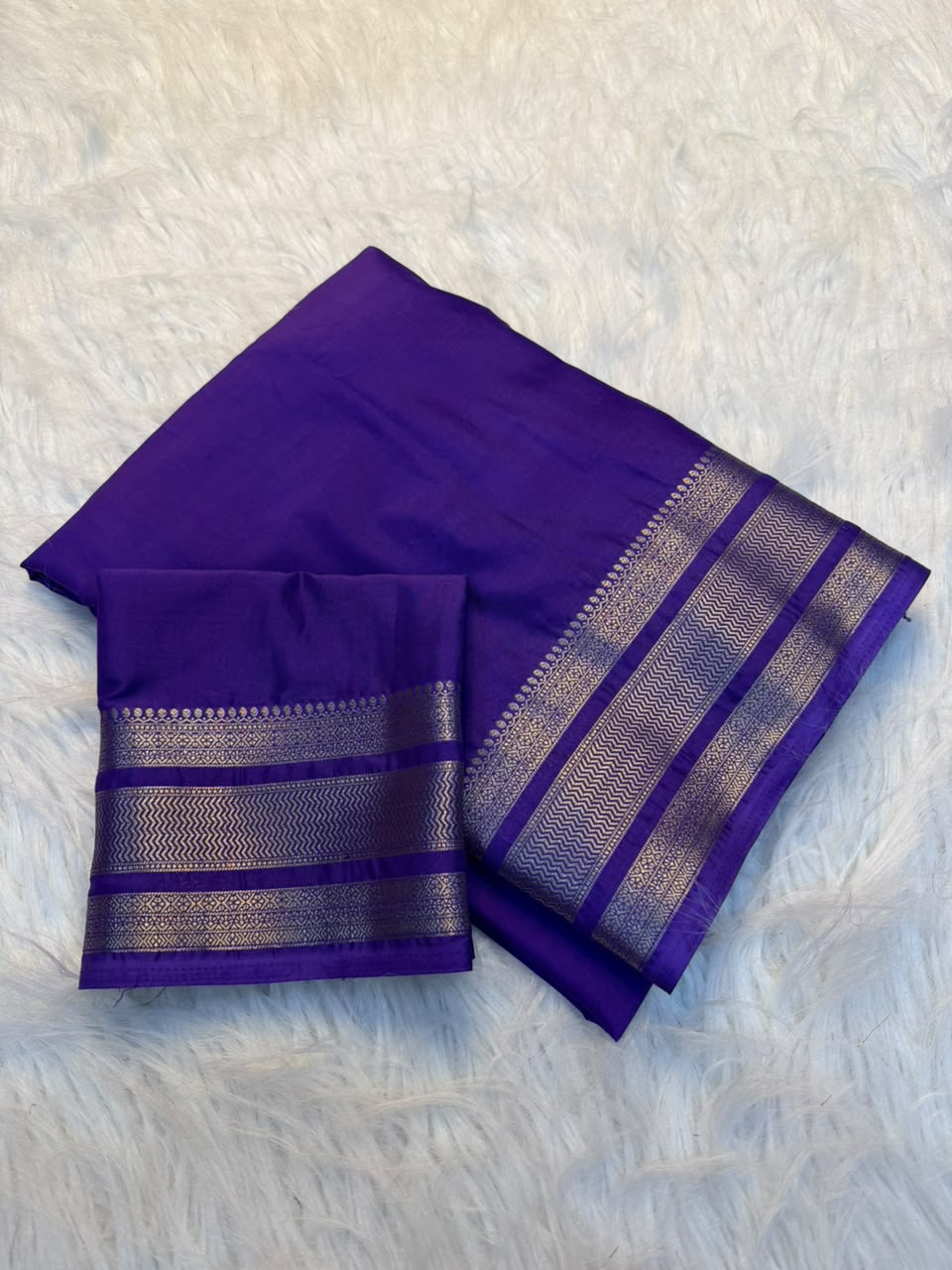Effervescent Function Wear Viscose Georgette Jacquard Weaving Border Fancy Saree With Blouse Piece