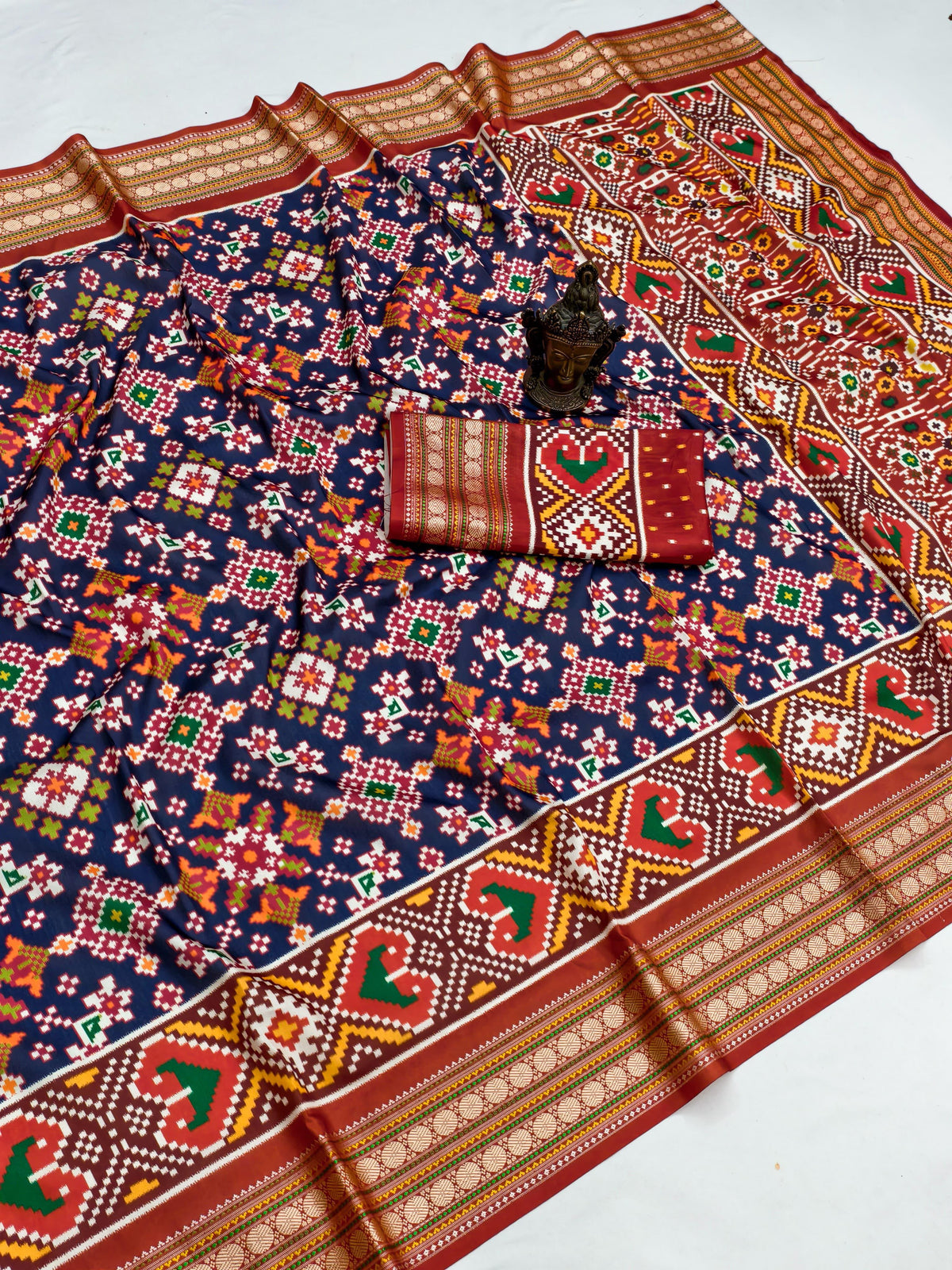 Contemporary Function Wear Soft Silk Print Design Jacquard Border Fancy Saree For Women