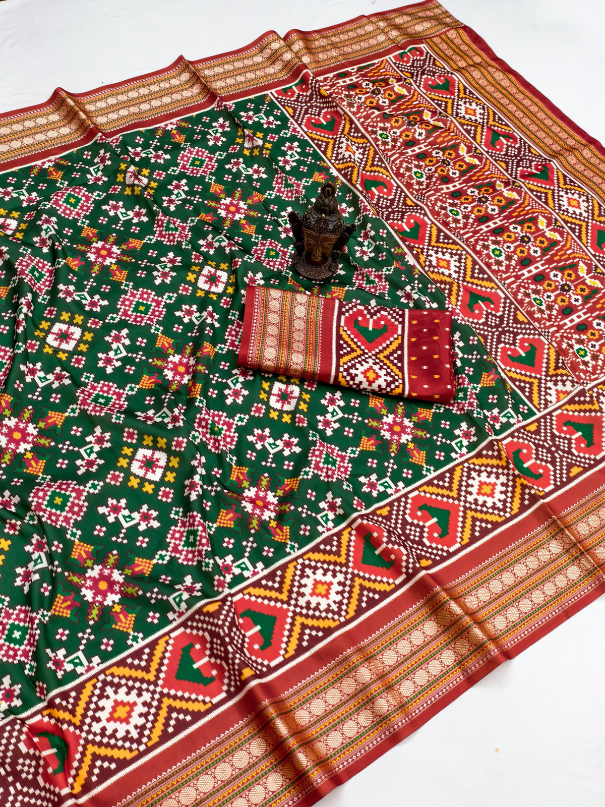 Contemporary Function Wear Soft Silk Print Design Jacquard Border Fancy Saree For Women