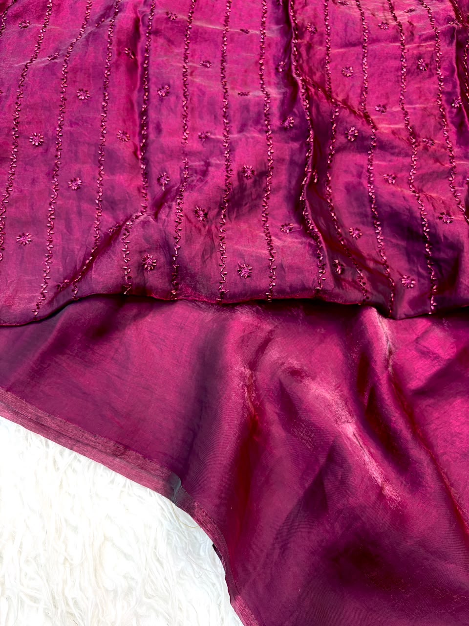 Glamorous Party Wear Silk Embroidery n Thread Work Fancy Saree With Blouse Piece