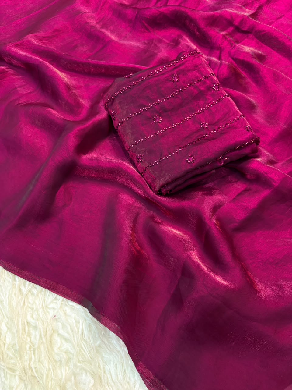 Glamorous Party Wear Silk Embroidery n Thread Work Fancy Saree With Blouse Piece