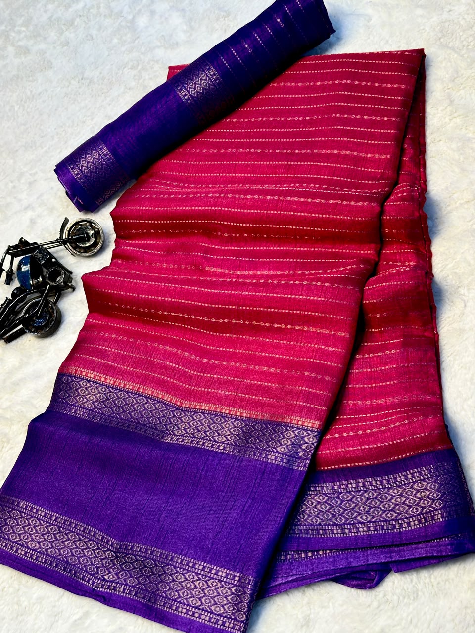 Divine Wedding Wear Soft Silk Jacquard Border Designer Saree With Contrast Blouse Piece