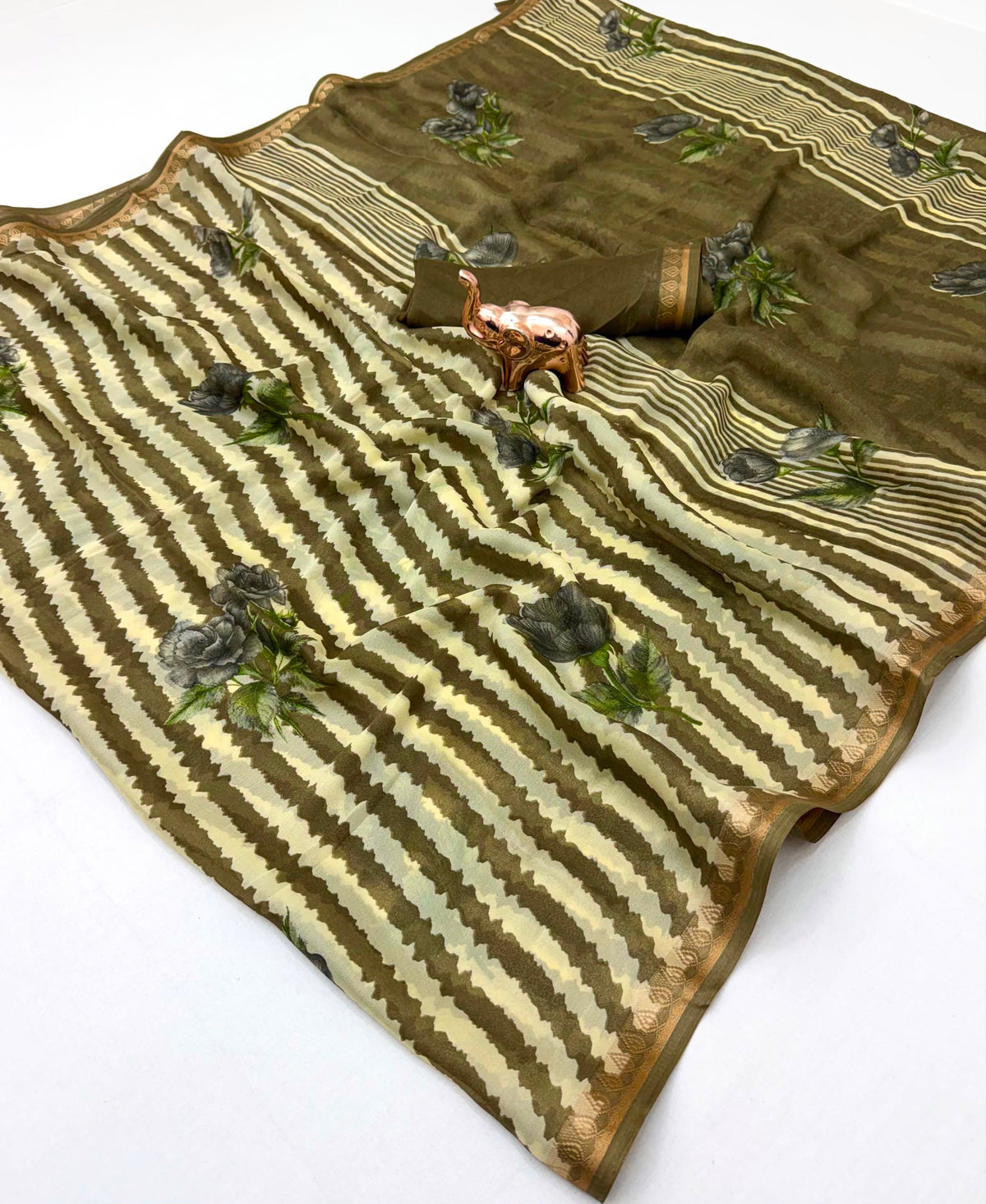 Effervescent Function Wear Soft Silk Print Design jacquard Border Fancy Saree With Blouse Piece