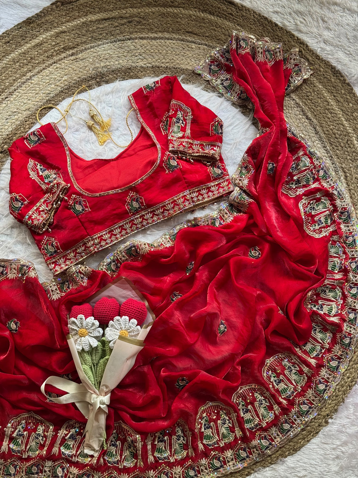 Charming Wedding Wear Soft Silk Embroidery Thread n Heavy Border Fancy Saree With Stitched Blouse
