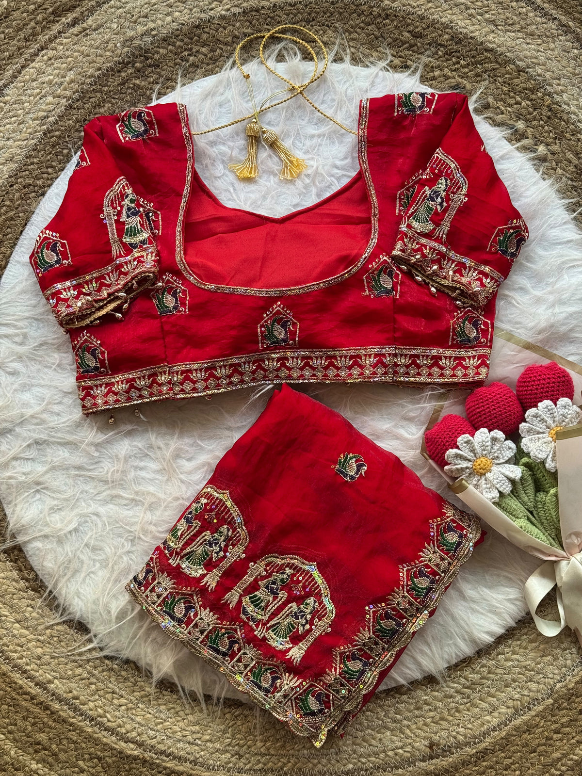 Charming Wedding Wear Soft Silk Embroidery Thread n Heavy Border Fancy Saree With Stitched Blouse