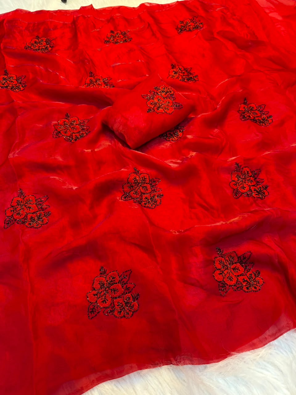 Graceful Party Wear Silk Embroidery n Thread Work Fancy Saree With Matching Blouse Piece