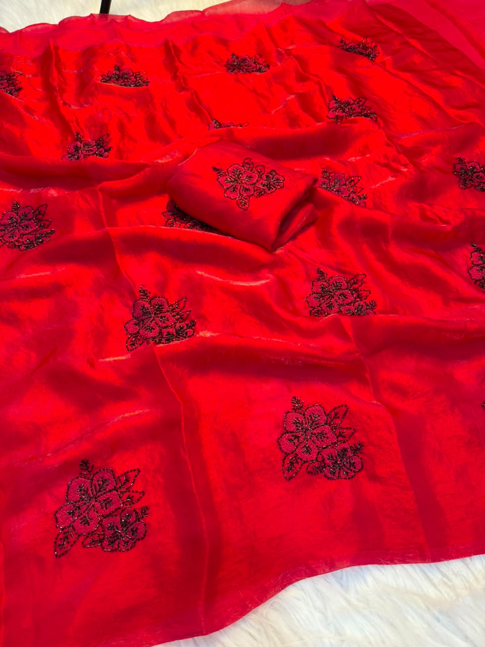 Graceful Party Wear Silk Embroidery n Thread Work Fancy Saree With Matching Blouse Piece