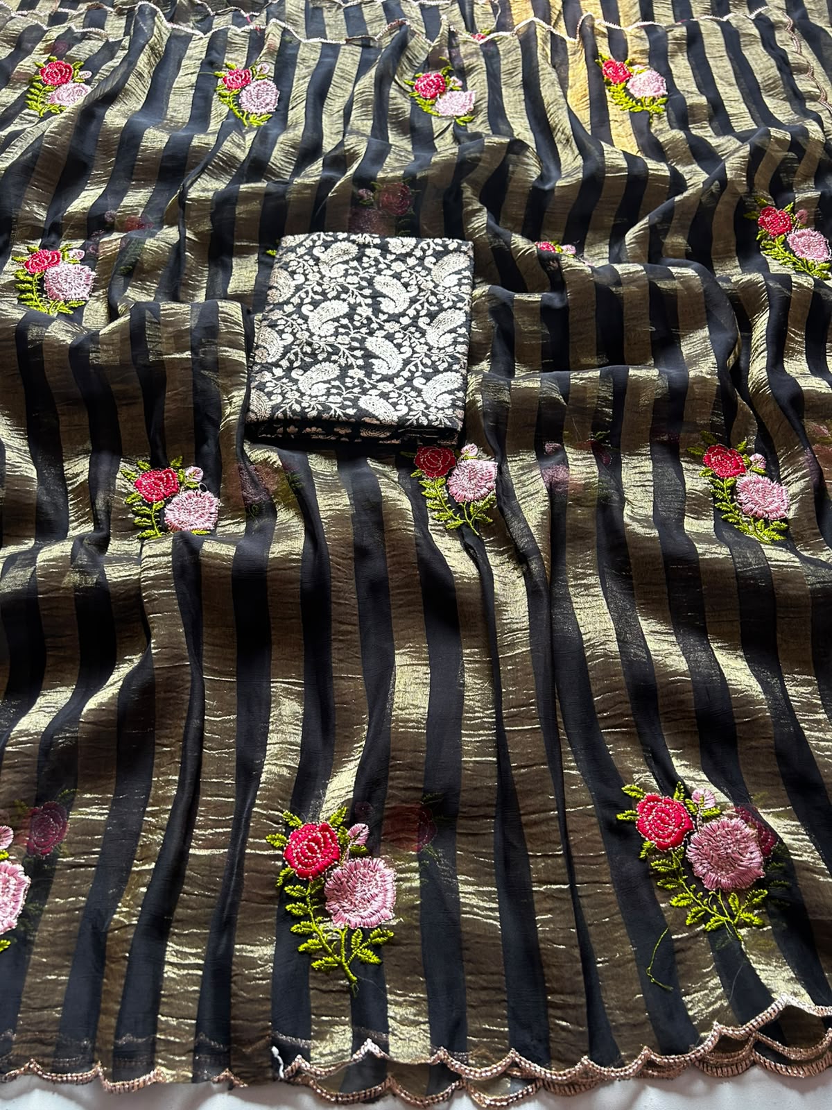 Evocative Function Wear Chiffon Silk Embroidery Thread n Arco Border Fancy Saree With Blouse Piece