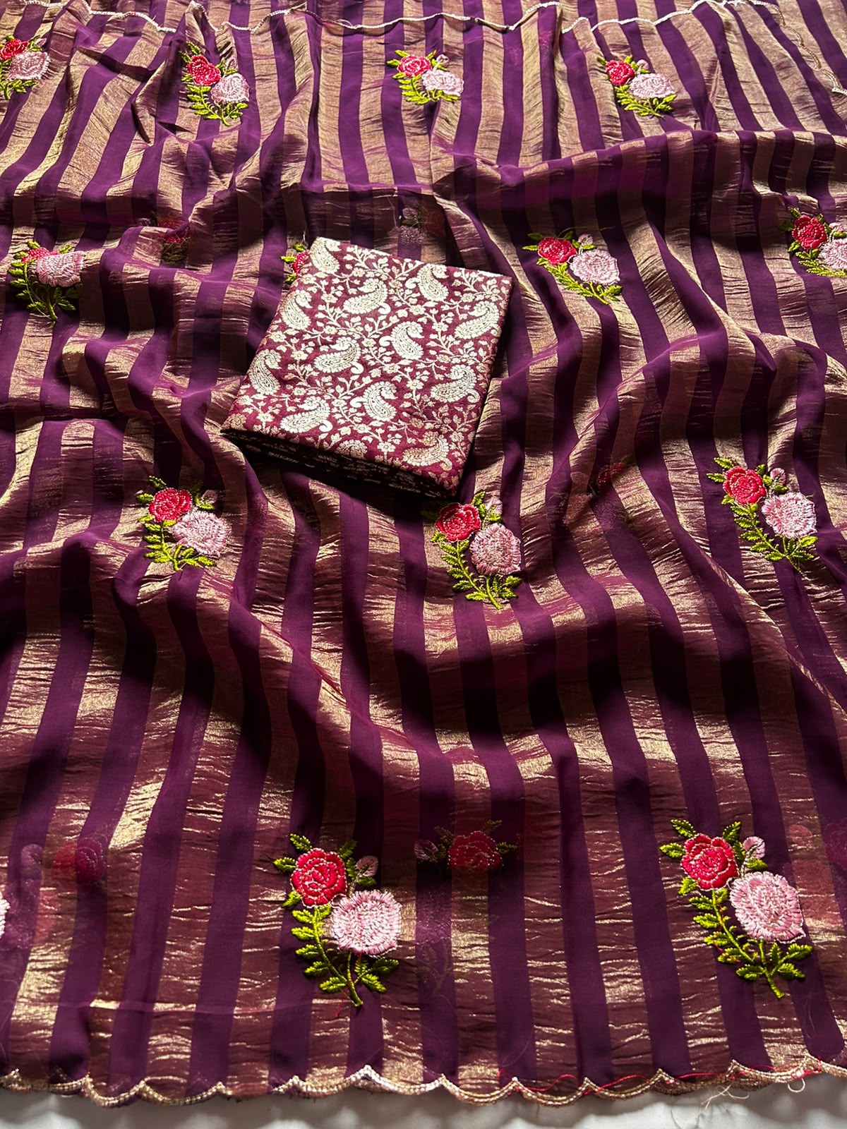 Evocative Function Wear Chiffon Silk Embroidery Thread n Arco Border Fancy Saree With Blouse Piece