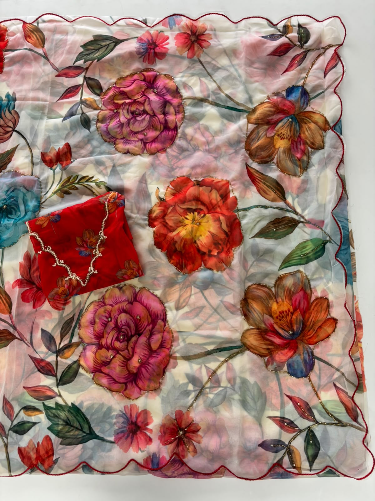 New Party Wear Chiffon Silk Print Design Thread Work Fancy Saree With Blouse Piece