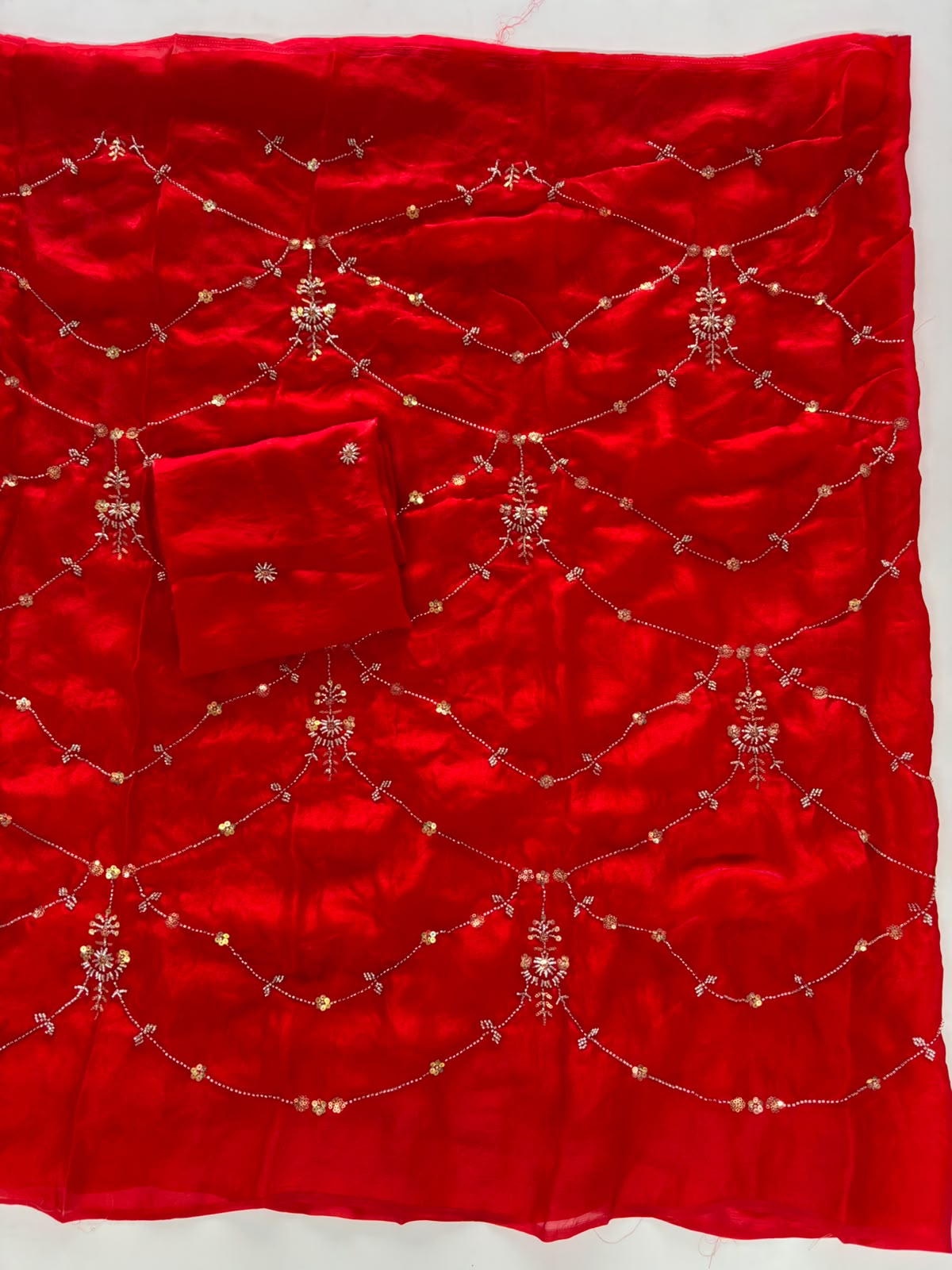 New Function Wear Silk Embroidery n Thread Work Fancy Saree With Blouse Piece