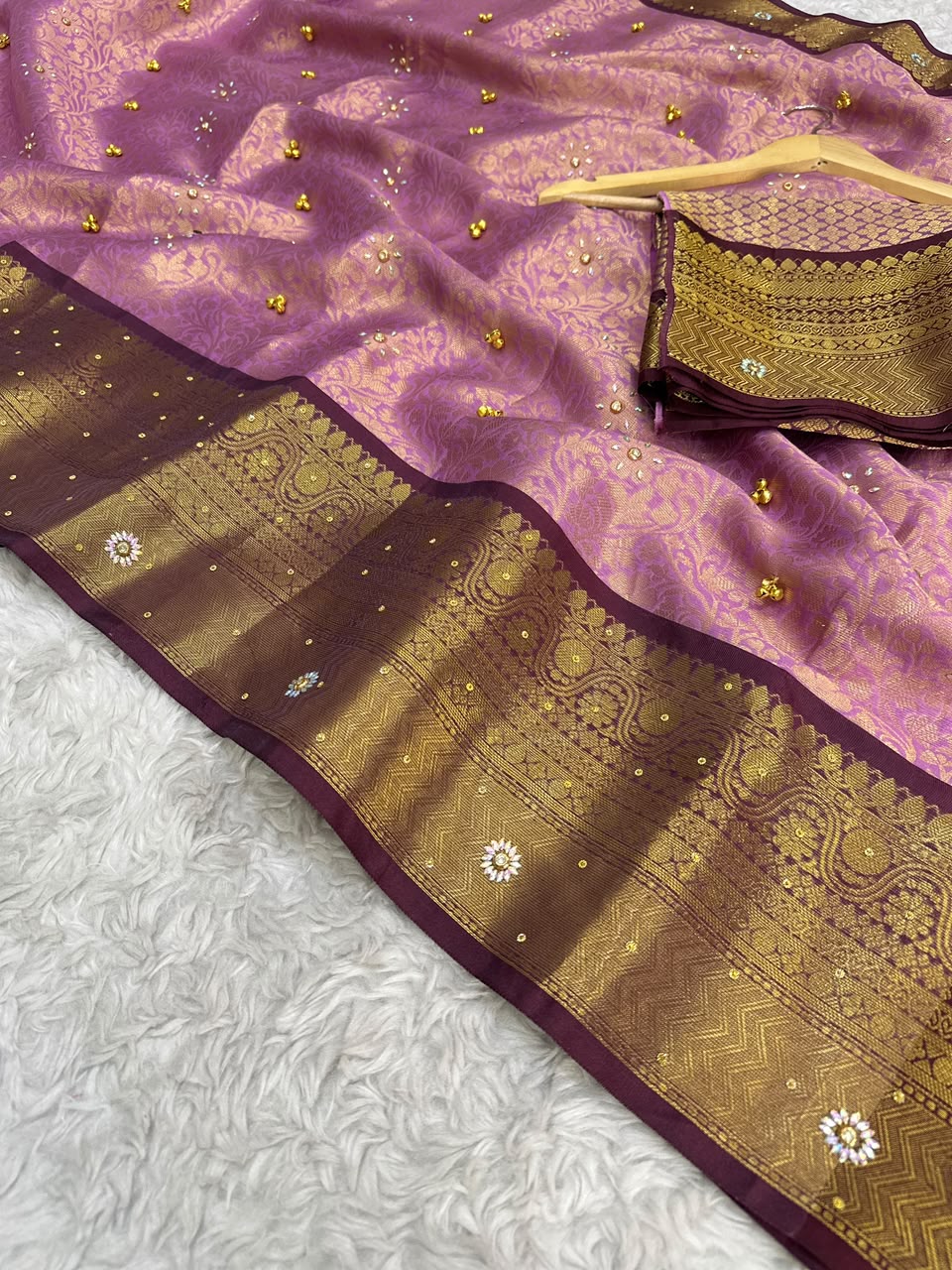 Splendorous Function Wear Banarasi Silk Zari Weaving Border Rich Pallu Ghungroo Work Saree With Blouse Piece