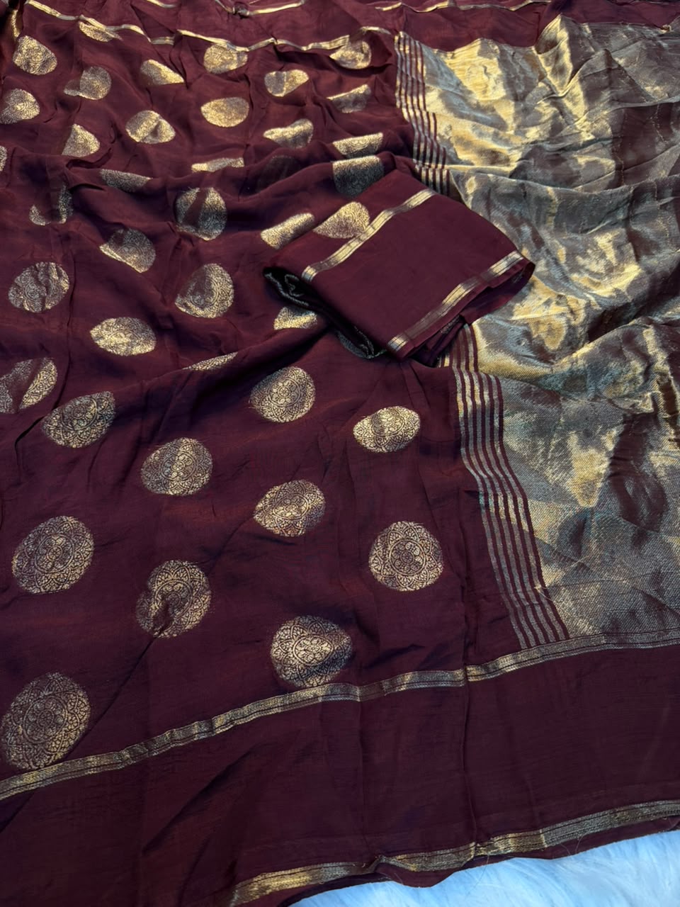 Forbearance Festive Wear Viscose Dola Silk Jacquard Border n Rich Pallu Fancy Saree With Blouse Piece