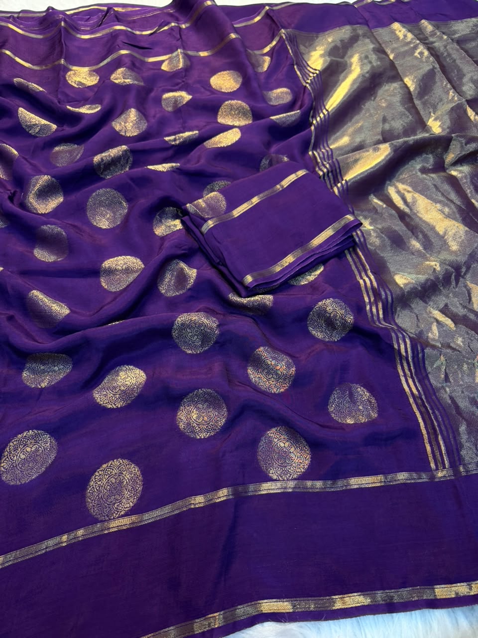 Forbearance Festive Wear Viscose Dola Silk Jacquard Border n Rich Pallu Fancy Saree With Blouse Piece
