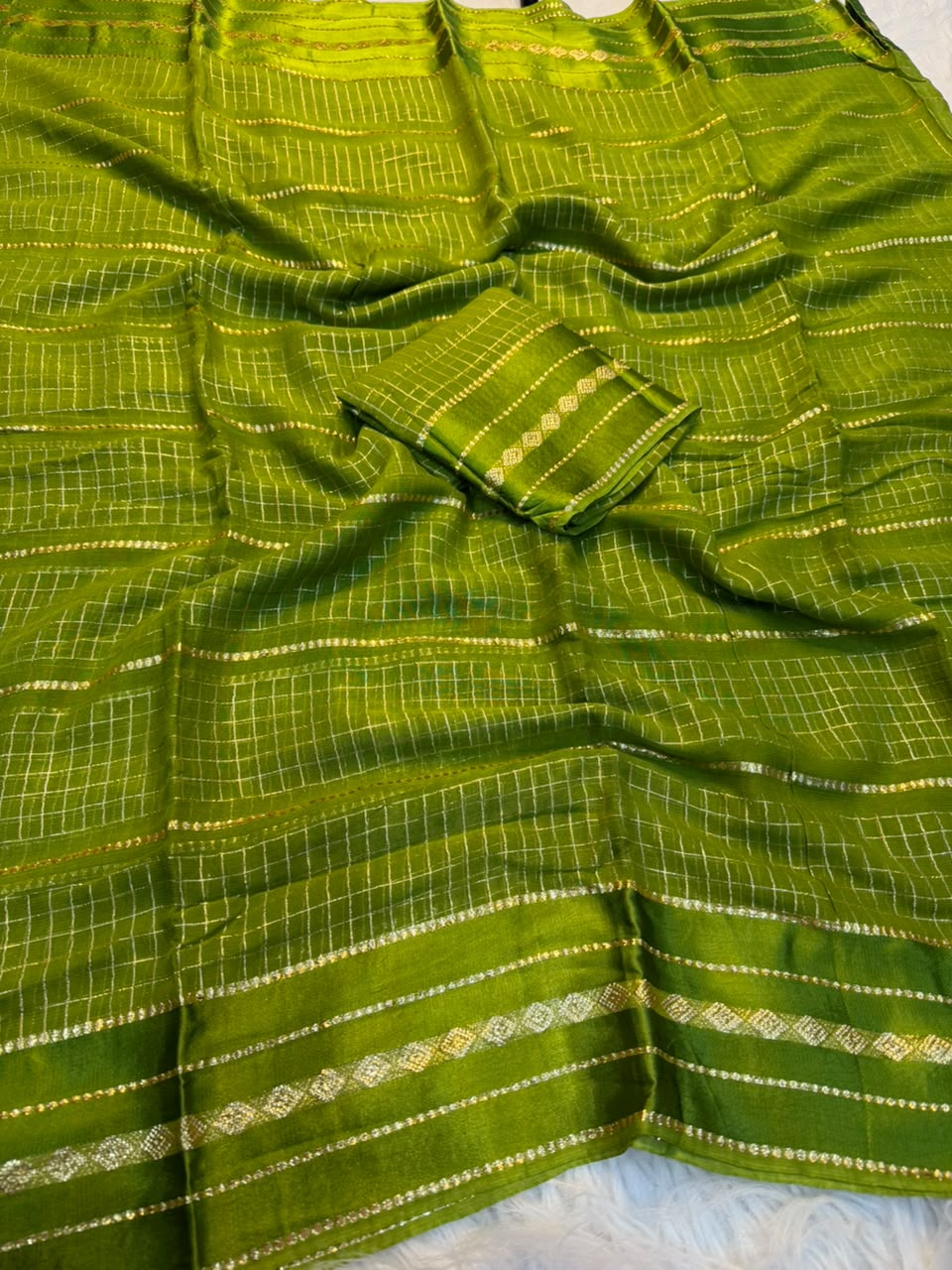 Graceful Party Wear Viscose Georgette Satin Border Fancy Saree With Matching Blouse Piece