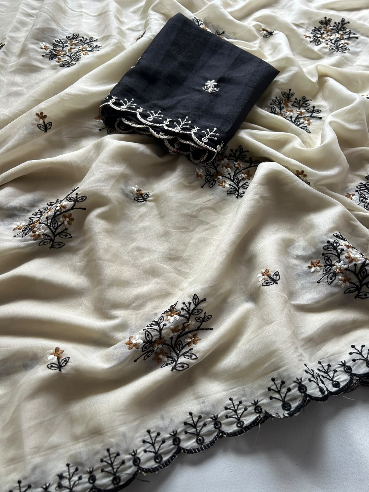 Blossom Festive Wear Georgette Embroidery n Thread Work Designer Saree With Contrast Blouse Piece