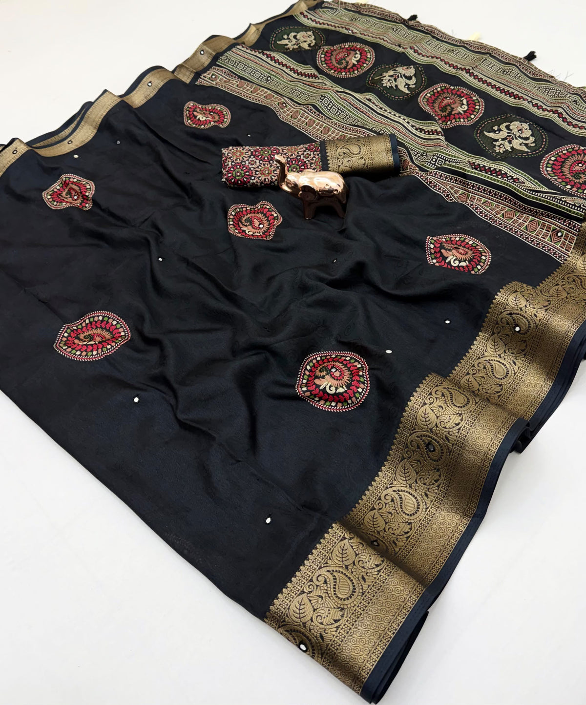 Forbearance Party Wear Soft Silk Zari Border n Mirror Work Designer Saree With Blouse Piece