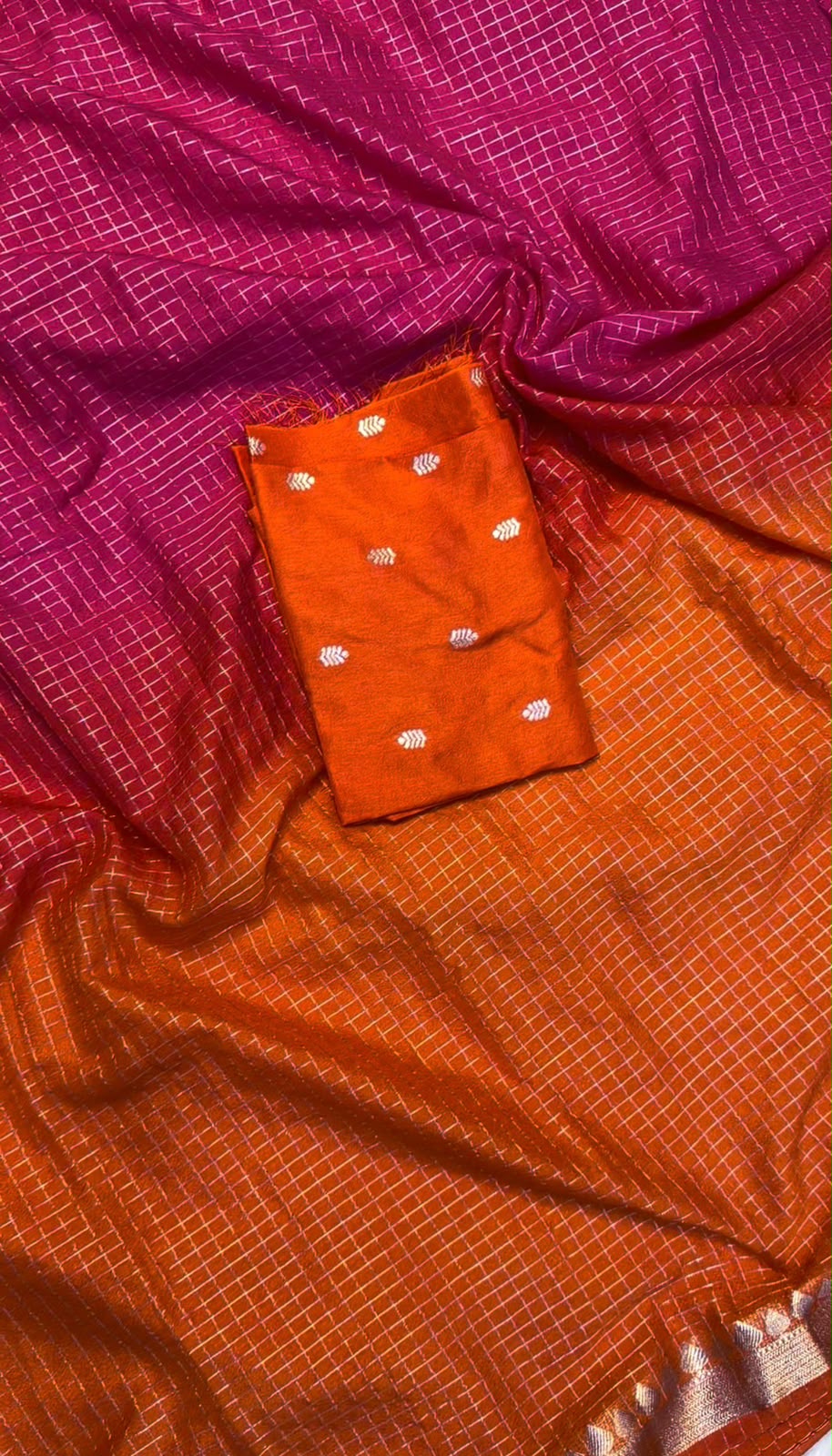 Effervescent Function Wear Viscose Silk Jacquard Border Fancy Saree With Blouse Piece