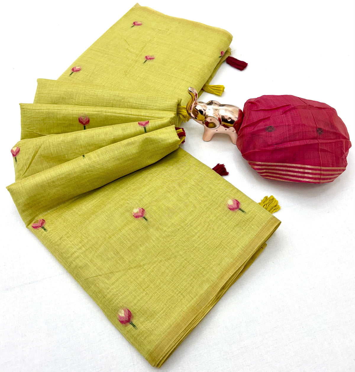 Divine Festive Wear Cotton Silk Print Design n Tussels Work Fancy Saree With Blouse Piece