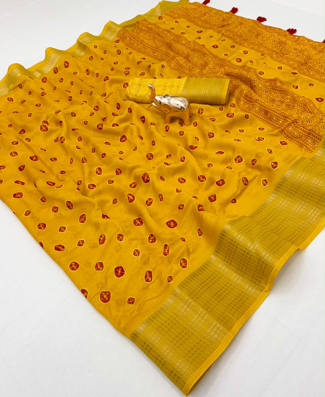 Incredible Function Wear Soft Silk Jacquard Weaving Border Designer Saree With Blouse Piece