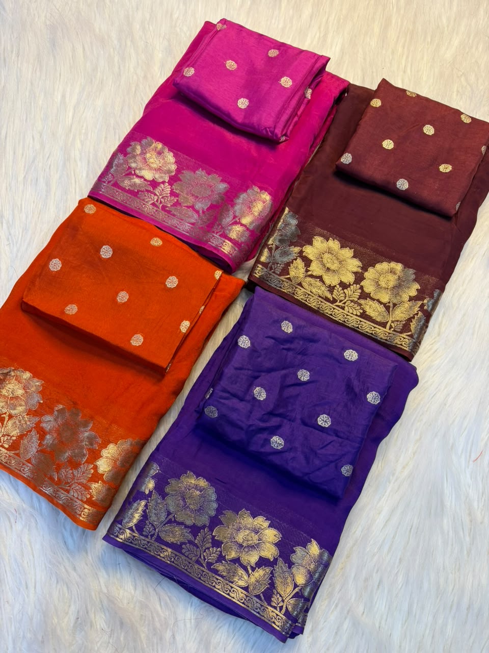 Glossy Festive Wear Dola Silk Jacquard Satin Border Fancy Designer Saree With Bloue Piece