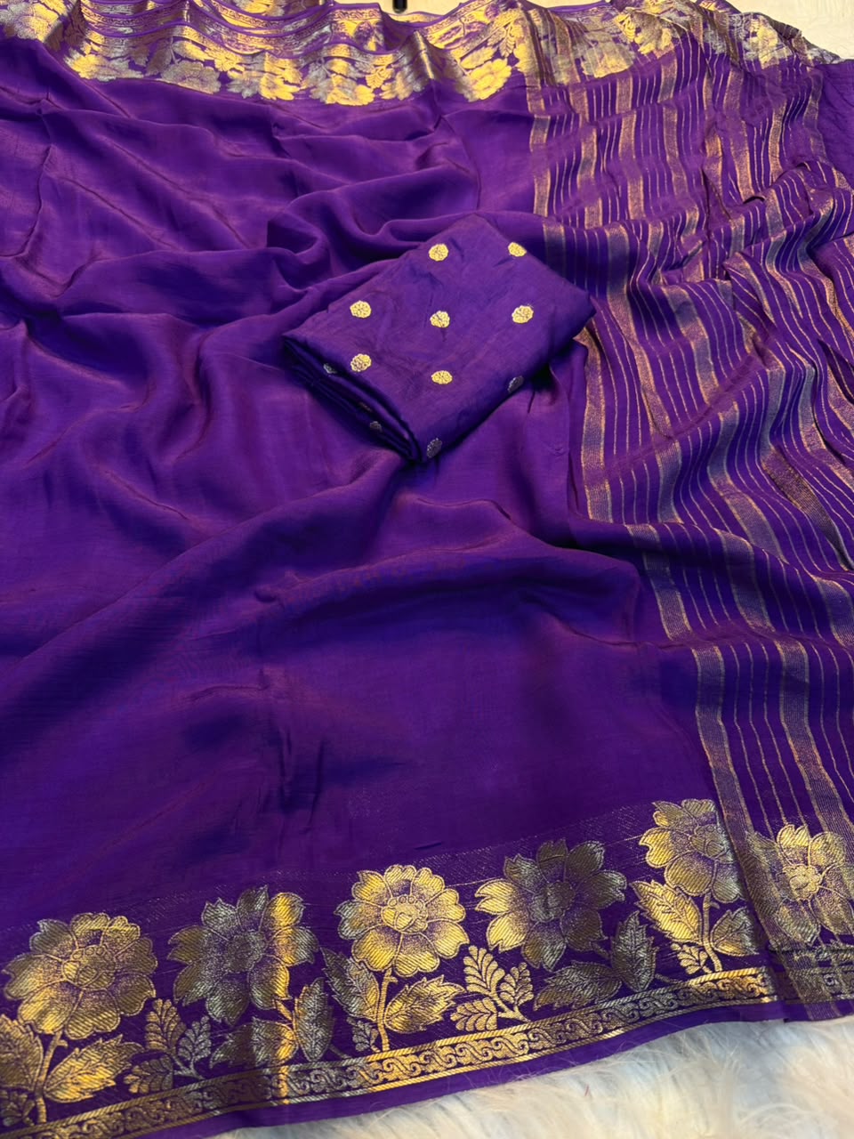Glossy Festive Wear Dola Silk Jacquard Satin Border Fancy Designer Saree With Bloue Piece