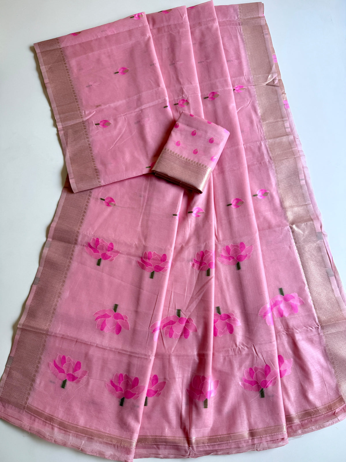 Elegant Festive Wear Soft Cotton Silk Jacquard Weaving Border Fancy Designer Saree For Women