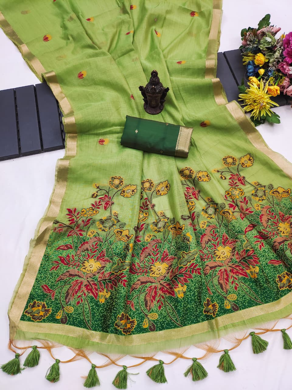 Glossy Party Wear Soft Cotton Zari n Tussels Work Fancy Saree With Blouse Piece