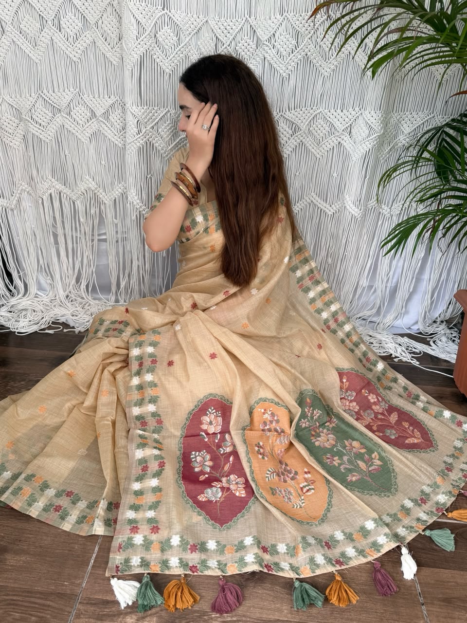 Magnetic Function Wear Linen Cotton Print Design Jacquard Border n Tussles Work Designer Saree With Unstitched Blouse Piece