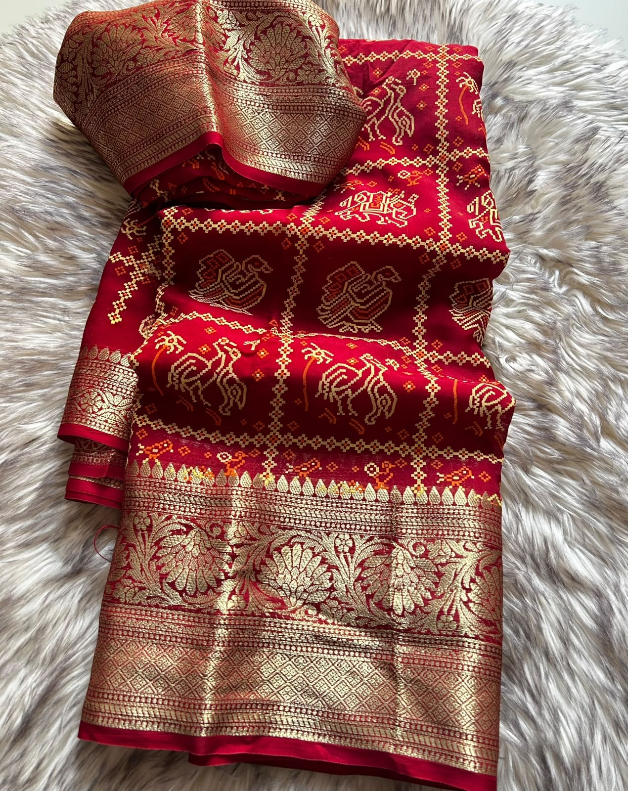 Regal Wedding Wear Georgette Print Design Zari Weaving Border Designer ...
