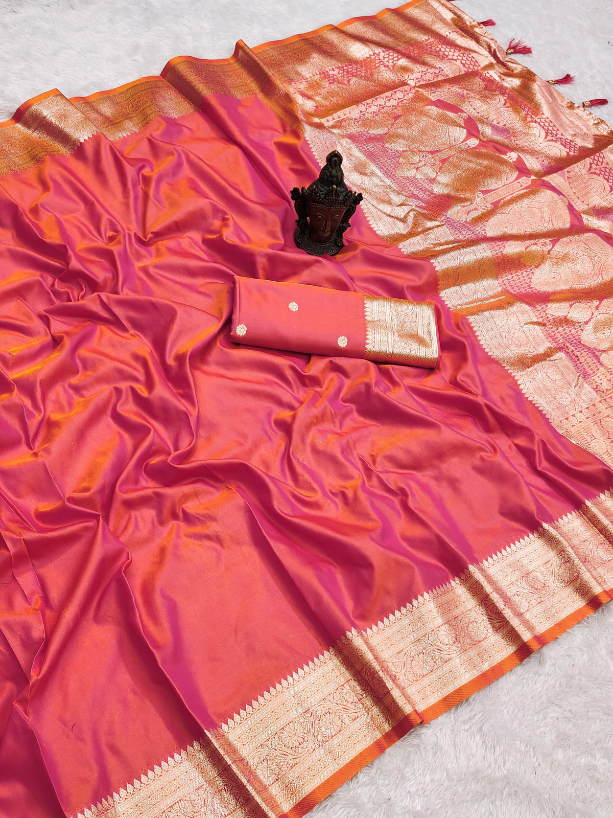 Glamorous Function Wear Pure Banarasi Silk Zari Weaving Border n Rich Pallu Designer Saree With Blouse Piece