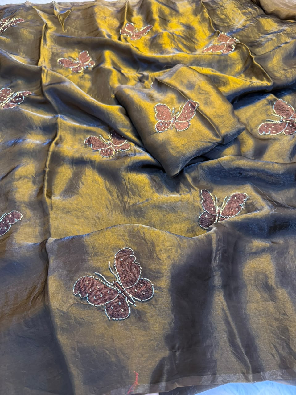 Adorning Party Wear Silk Embroidery n Thread Work Fancy Saree With Blouse Piece