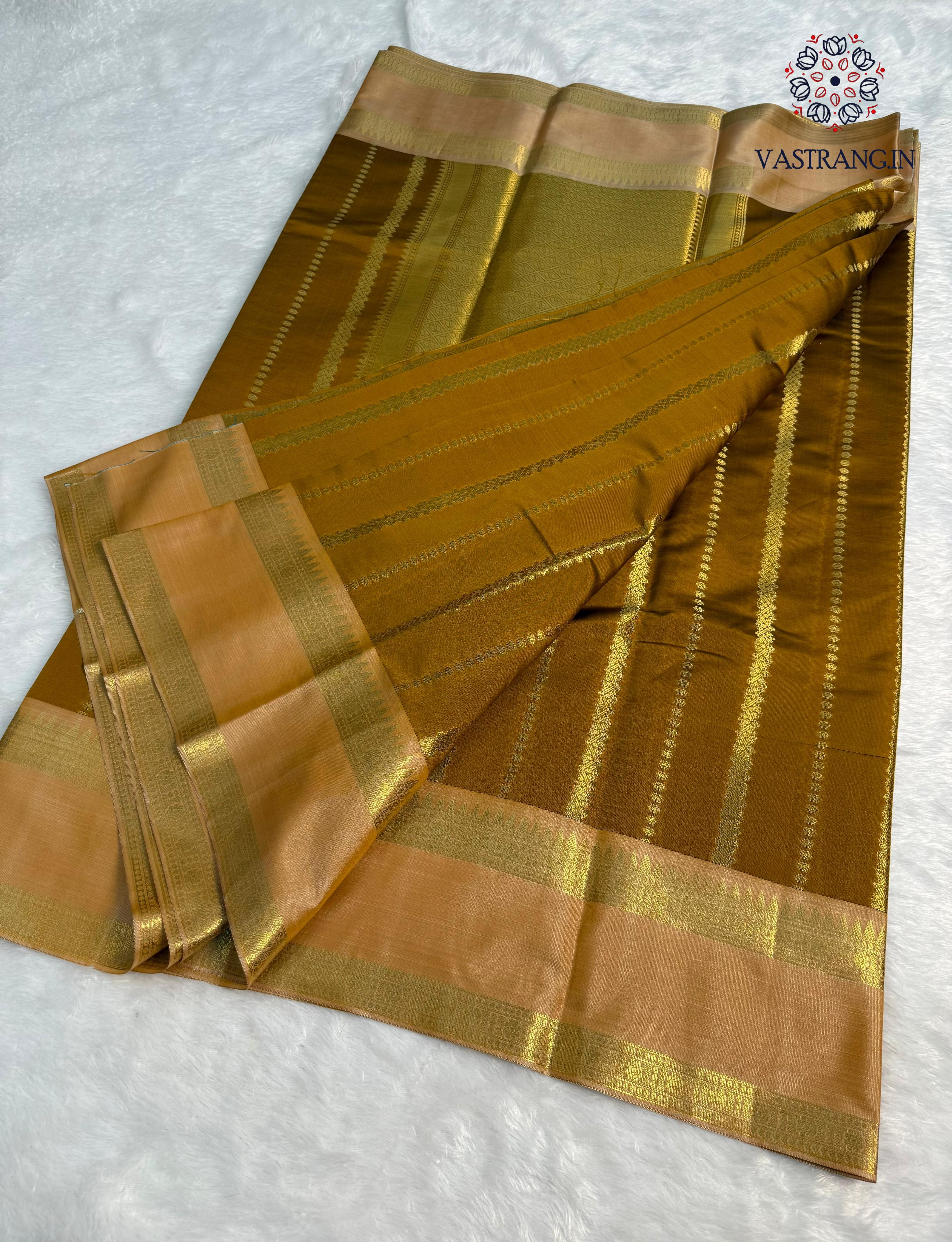 New Wedding Wear Banarasi Soft Silk Jacquard Weaving Work Fancy Designer Saree