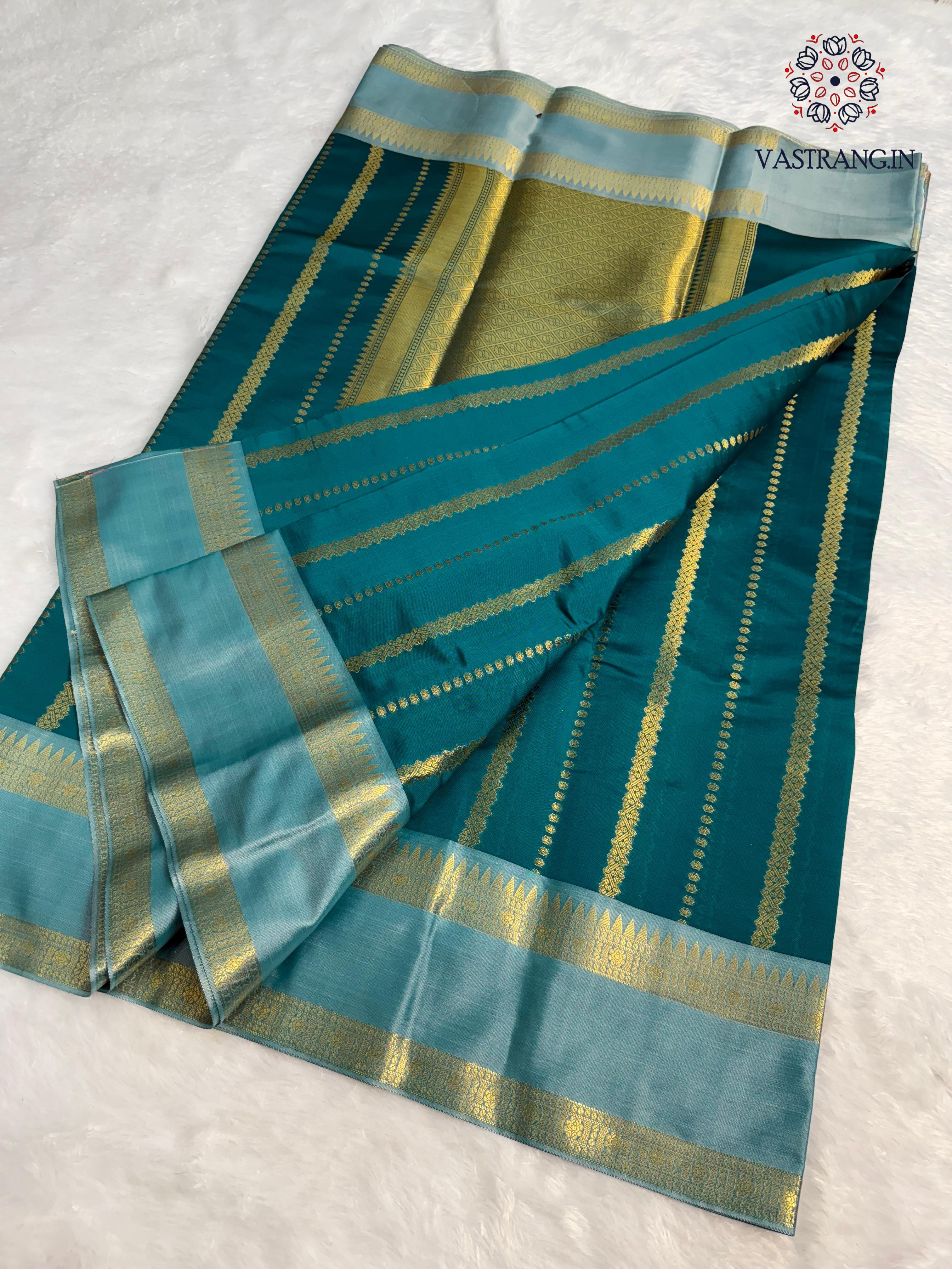 New Wedding Wear Banarasi Soft Silk Jacquard Weaving Work Fancy Designer Saree
