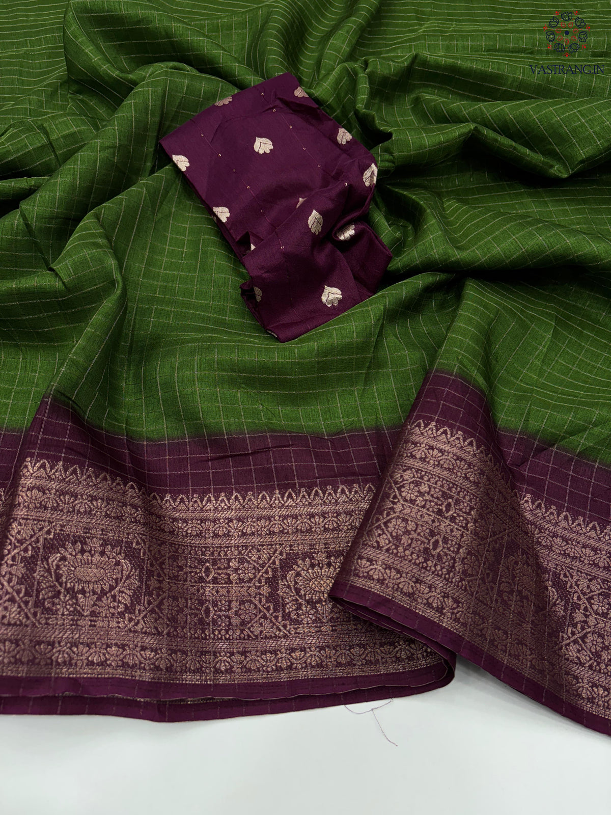 New Festive Wear Pure Dola Silk Chex Design With Jacquard Weaving Work Fancy Designer Saree