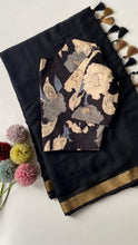 Load image into Gallery viewer, New Wedding Wear Pure Mul Cotton Jacquard Border with Tussles Work Fancy Designer Saree With Unstitched Blouse
