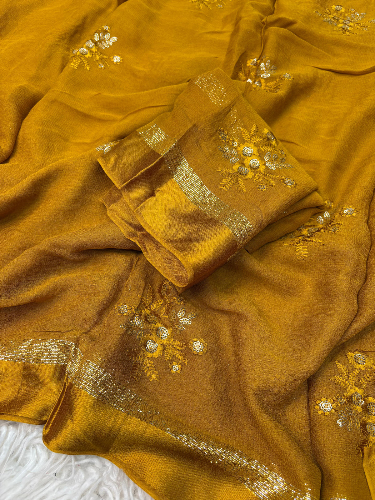 Glamorous Pure Viscose Georgette Fabric With Satin Border n Sequence Work Saree With Ravishing Blouse Piece