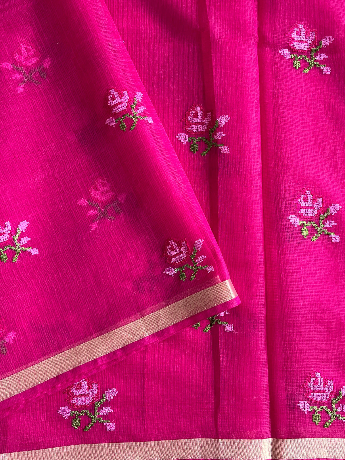New Wedding Wear Pure Kota Doriya with embroidery work flower on all over the saree with Unstitched Blouse Piece
