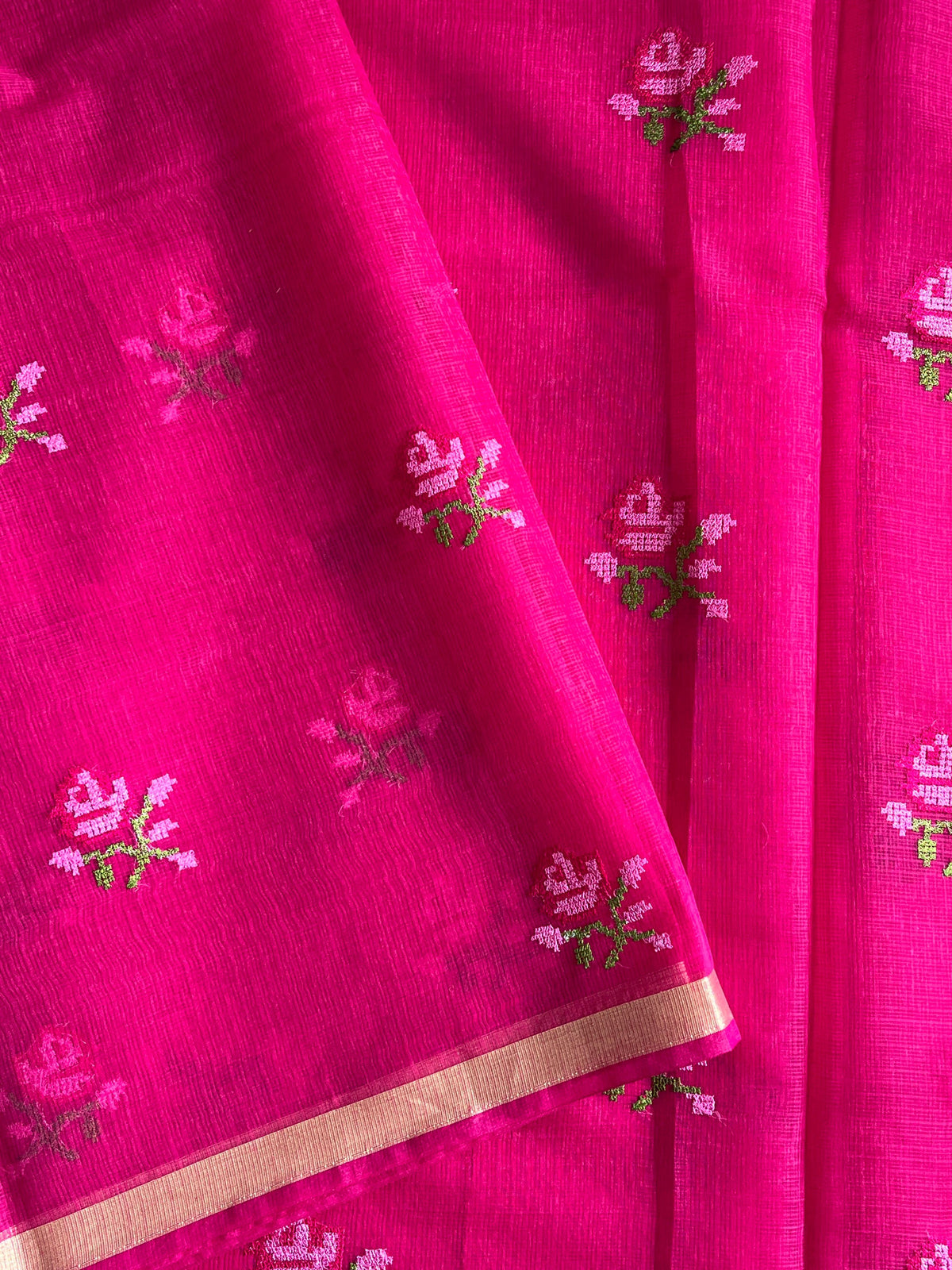 New Wedding Wear Pure Kota Doriya with embroidery work flower on all over the saree with Unstitched Blouse Piece