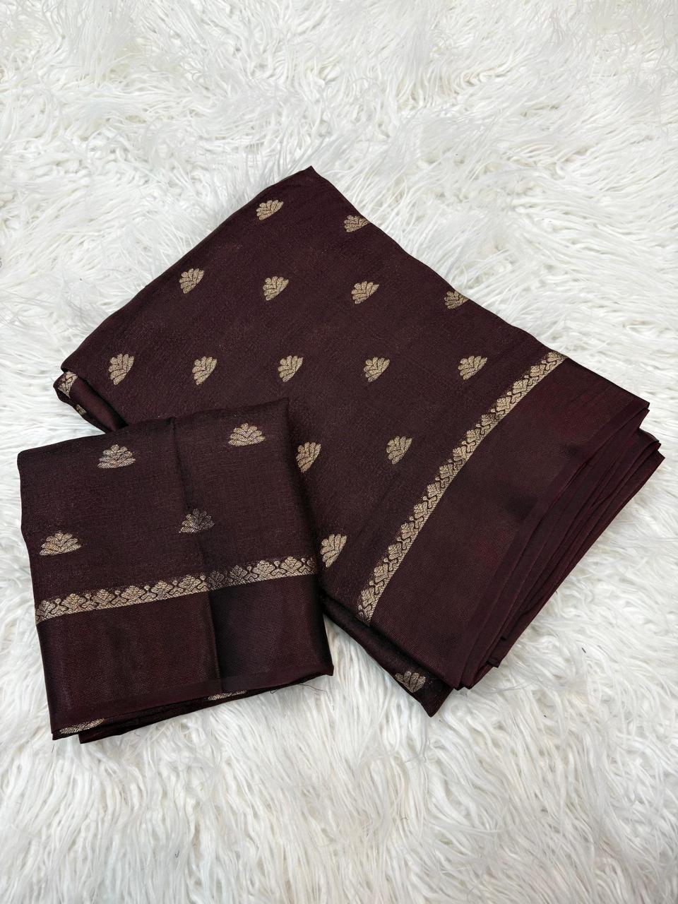 New Festive Wear Pure Soft Viscose Jute Zari Jacquard Weaving Work Fancy Designer Saree With Blouse