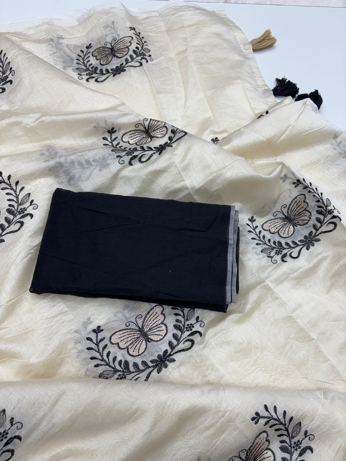 Divine Function Wear Soft Chanderi Cotton Silk Butterfly Design Embroidery n Tussels Work Fancy Saree