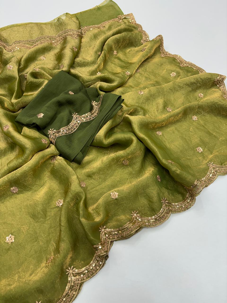 Forbearance Party Wear Space Silk Embroidery Thread Work Fancy Designer Saree With Contrast Blouse Piece