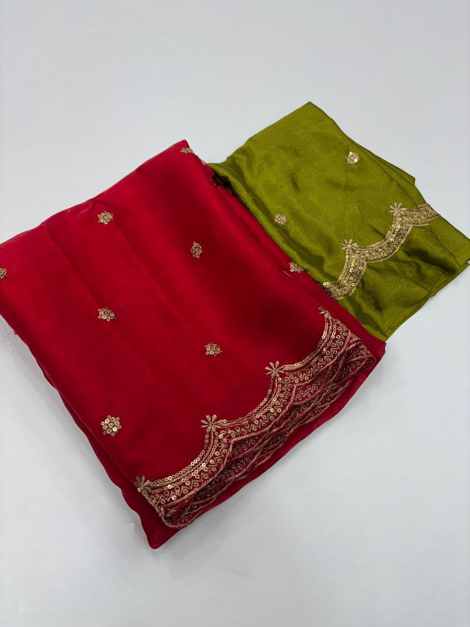 Forbearance Party Wear Space Silk Embroidery Thread Work Fancy Designer Saree With Contrast Blouse Piece
