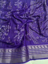 Load image into Gallery viewer, Elegant Party Wear Pure Soft Silk Printed Saree With Rich Pallu n Matching Blouse Piece
