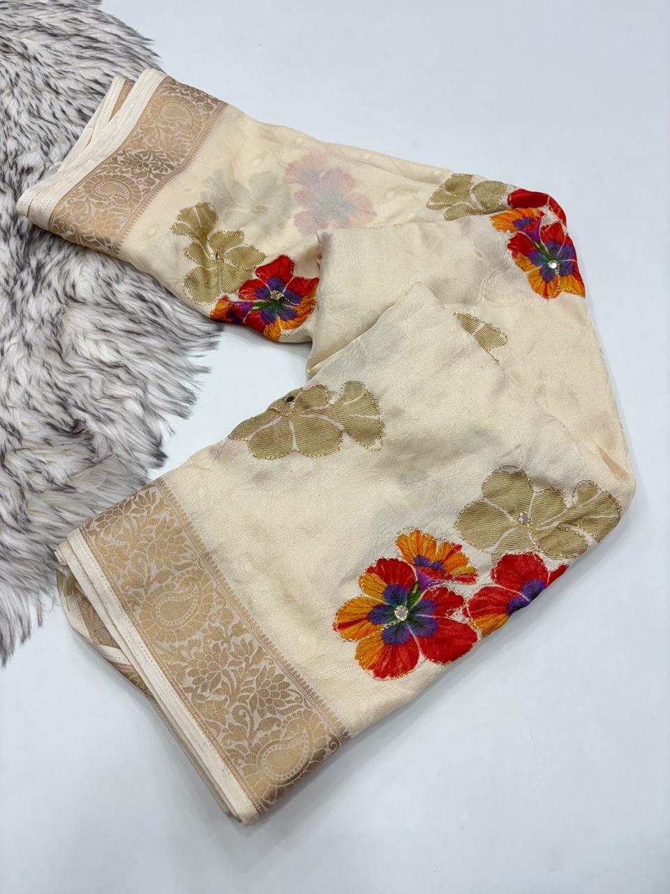 Magnetic Function Wear Pure Silk Rich Pallu n Mirror Work Designer Saree With Blouse Piece